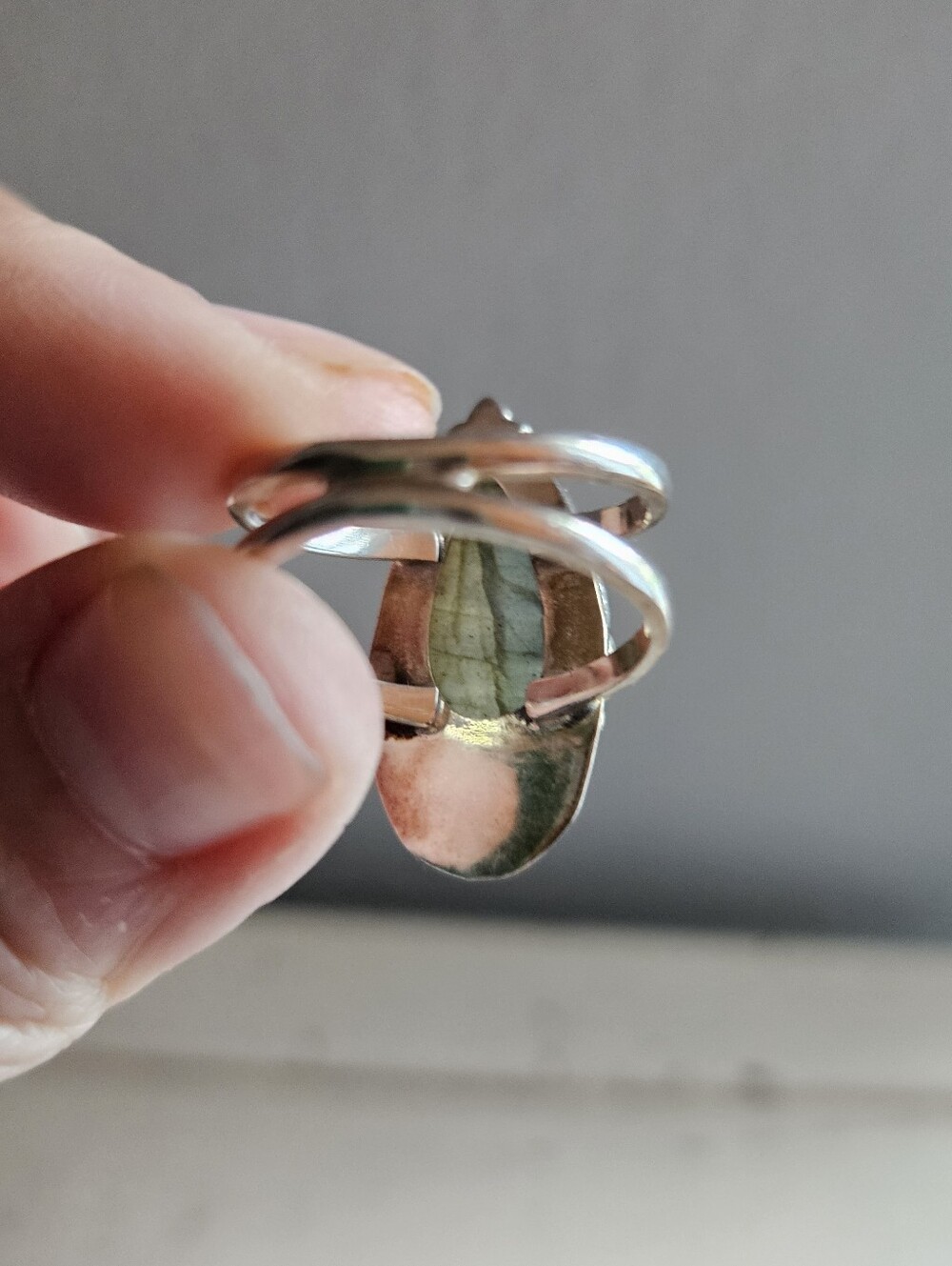 Sterling Silver Labradorite Teardrop Ring Size 10 – Blue Flash Split Shank - Picture 5 of 8